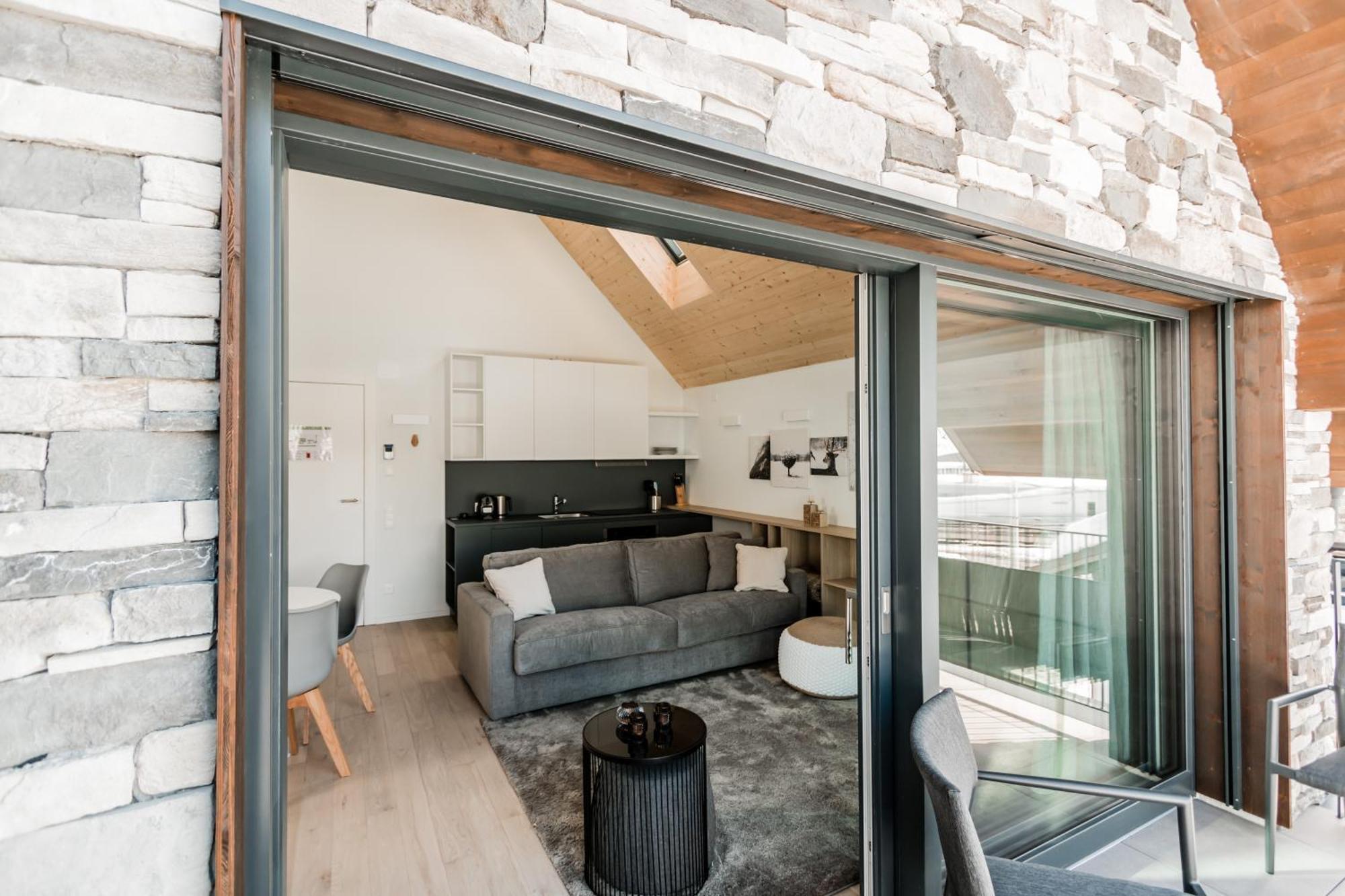 The Base Andermattアパートホテル 部屋 写真